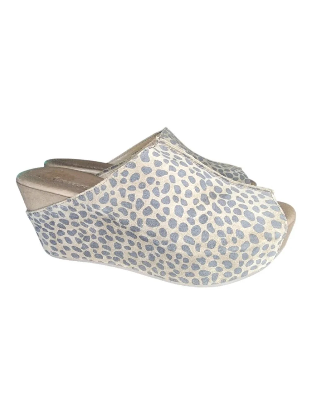 Chocolat Blu Wynn Peep Toe Wedges, Womens 6